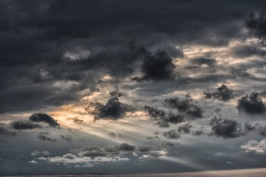Güzel Fırtına Bulutları. Arka plan için mükemmel. Güzel Doğa. Gök gürültülü bulutlar