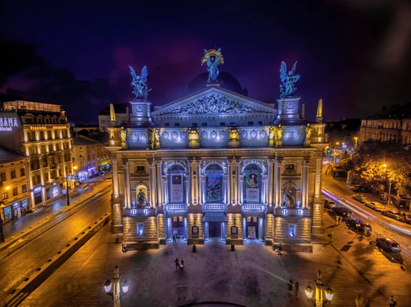 Lviv Ucrania Septiembre 2016 Centro Lviv Con Teatro Académico Nacional —  Fotos de Stock