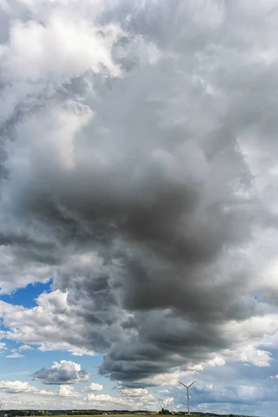美丽的风暴云彩 完美的背景 美丽的大自然雷雨 — 图库照片