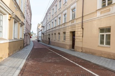 VILNIUS, LITHUANIA - 4 Mart 2017 Vilnius Eski Şehir Sokağı