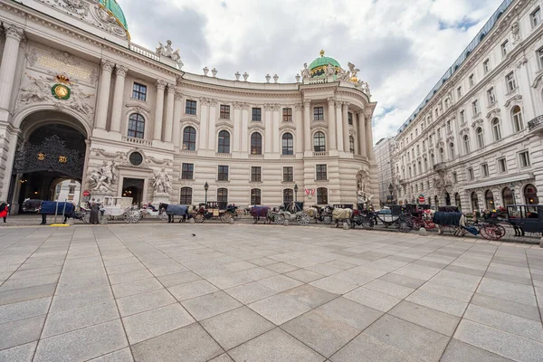 Vienna Autria Lokakuu 2016 Michaelerplatz Hofburg Palace Wienissä Itävallassa — kuvapankkivalokuva