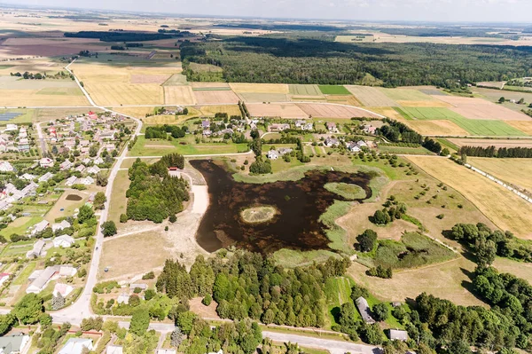 リトアニアの風景と自然 小さな村だ 鳥の眺め — ストック写真