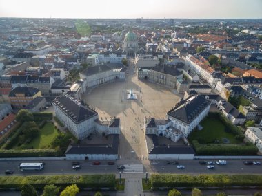Kopenhag Şehri, Danimarka. Kopenhag Eski Kasabası ve Frederik Kilisesi Kraliyet Tarihi Müzesi Amalienborgmuseet