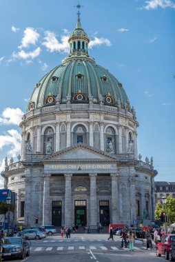 COPENHAGEN, DENMARK 22 AĞUSTOS 2017 Kopenhag Eski Kasabası. Frederik Kilisesi
