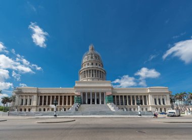 HAVANA, CUBA - 20 Ekim 2017: Havana Eski Kent ve Meclis Binası