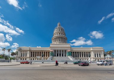 HAVANA, CUBA - 20 Ekim 2017: Havana Eski Kent ve Meclis Binası