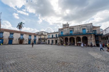 HAVANA, CUBA - 23 Ekim 2017: Havana Eski Kent ve Katedral Meydanı