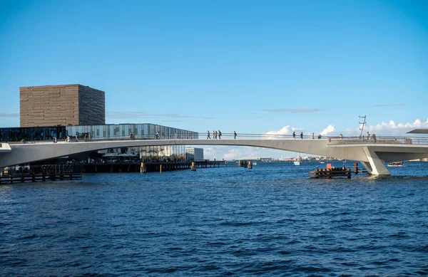 コペンハーゲン デンマーク 2017年8月22日 コペンハーゲンニャーベン地区と都市景観 インダーハンスブルン橋 — ストック写真