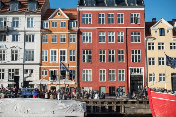 Copenhagen Dánia August 2017 Koppenhága Legnépszerűbb Városnéző Hely Nyhavn — Stock Fotó