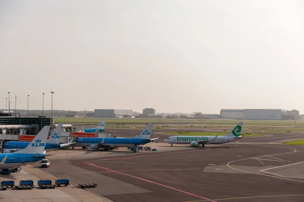 Amsterdão Países Baixos Outubro 2017 Aeroporto Internacional Amsterdã Schiphol Com — Fotografia de Stock