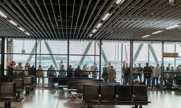 Amsterdam Niderlandia Październik 2017 Wnętrze Międzynarodowego Portu Lotniczego Amsterdam Schiphol — Zdjęcie stockowe