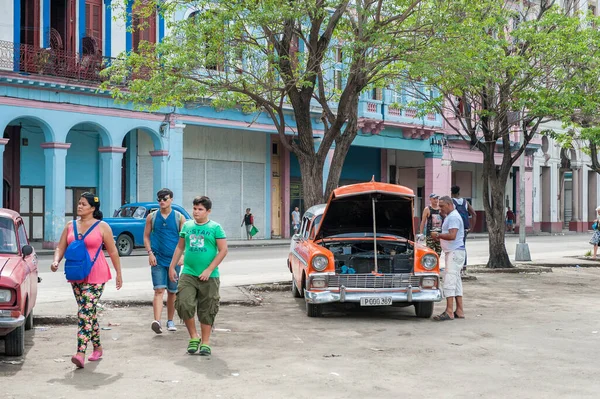 Havana Kuba Oktober 2017 Stadtbild Havannas Mit Lokalen Fahrzeugen Architektur — Stockfoto