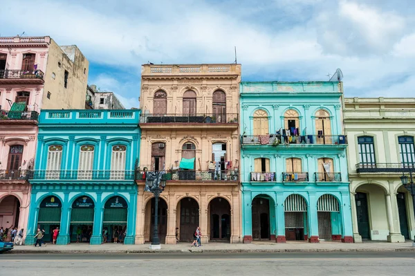 stock image HAVANA, CUBA - OCTOBER 22, 2017: Havana Cityscape with Cuba Architecture