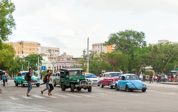 Havana Cuba Oktober 2017 Havana Oude Stad Verkeer — Stockfoto
