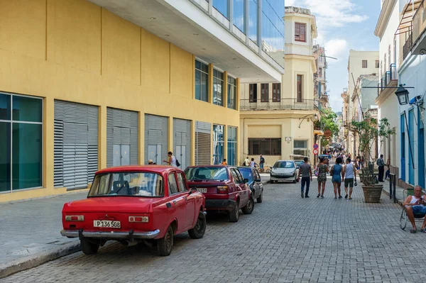 Havana Cuba Październik 2017 Hawana Architektura Starego Miasta Starymi Samochodami — Zdjęcie stockowe