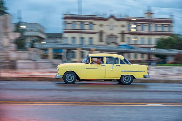 Havana Cuba 2017 Október Havanna Óvárosa Malecon Környéke Régi Taxis — Stock Fotó