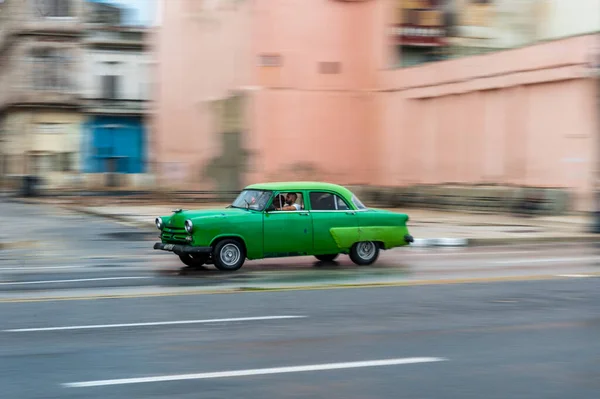 Havana Cuba Οκτωβρίου 2017 Παλιό Αυτοκίνητο Στην Αβάνα Της Κούβας — Φωτογραφία Αρχείου