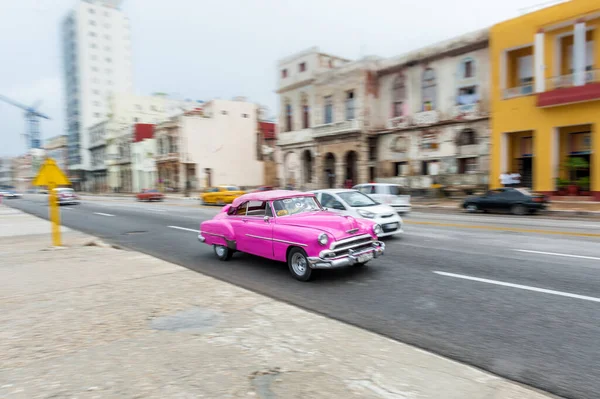 Habana Cuba Octubre 2017 Coche Viejo Habana Cuba Pannnig Vehículo — Foto de Stock