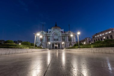 MEXICO - 19 Ekim 2017: Mexico City and Palace of Modern Arts. Mexico City 'de önemli bir kültür merkezidir..