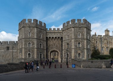 Londra, İngiltere - 28 Eylül 2017: Windsor 'da şehir manzarası. İngiltere 'deki Windsor Kalesi.