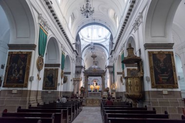 Guatemala - 21 Kasım 2017 Guatemala City Katedrali 'nin İçi.