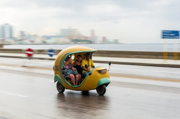 Havana Cuba Ekim 2017 Havana Küba Tuk Tuk Taksi — Stok fotoğraf