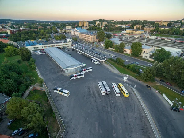 Vilnius Litwa Sierpień 2018 Dworzec Autobusowy Dworzec Kolejowy Wilnie Tle — Zdjęcie stockowe