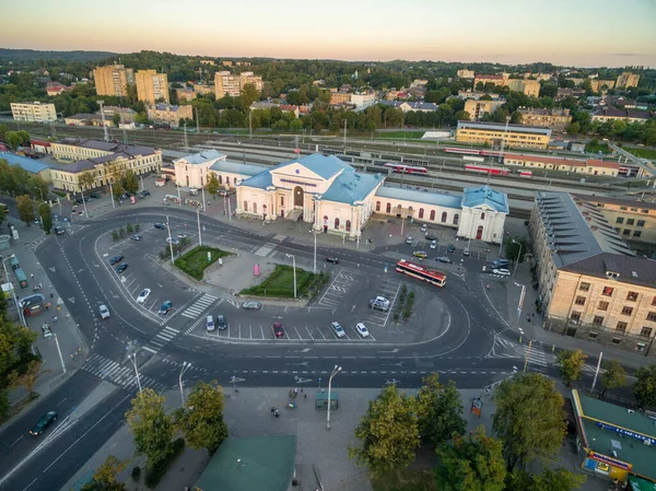 Vilnius Lithuanien August 2018 Vilnius Tågstation Och Trafikcirkel Bakgrunden — Stockfoto