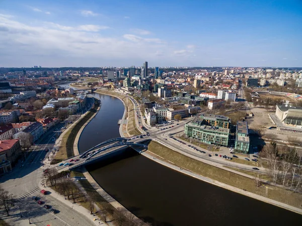 Vilnius Cityscape Και Ποταμός Neris Στο Παρασκήνιο Λιθουανία — Φωτογραφία Αρχείου