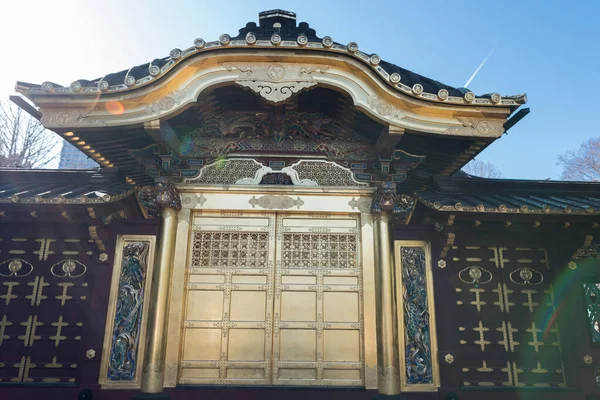 Ueno Toshogu Shrine Door Sunlight Lens Flare Lumina Directă Soarelui — Fotografie, imagine de stoc
