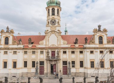 PRAG, CZECH - 11 Mart 2016: Loreta Kilisesi Prag, Çek.