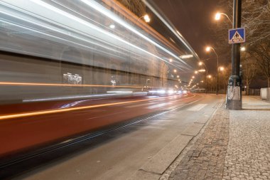 PRAG, CZECH - 12 Mart 2016: Tramvayla Uzun Maruz Kalma, Prag, Çek.