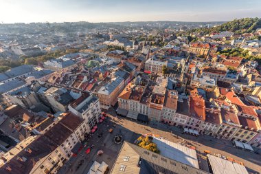 LVIV, UKRAINE - EYLÜL 08, 2016: Lviv Şehri ve Günbatımı