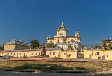 LVIV, UKRAINE - 12 Eylül 2016: St. George Katedrali ile Lviv Şehri