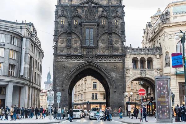 Прага Чехия Марта 2016 Пороховая Башня Пороховые Ворота Праге Чехия — стоковое фото