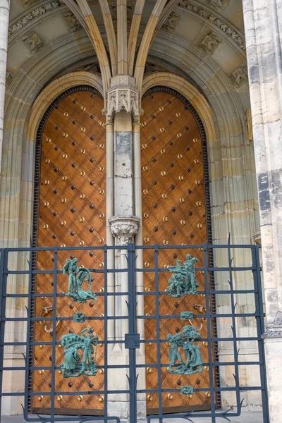 Prague Tjeckien Mars 2016 Sankt Vitus Katedralen Prag Tjeckien Fönsterelement — Stockfoto