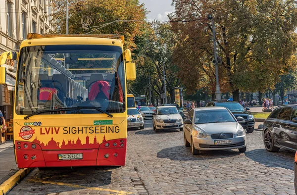 Lviv Ukraine September 2016 Lviv City Local Traffic 利沃夫观光巴士 — 图库照片