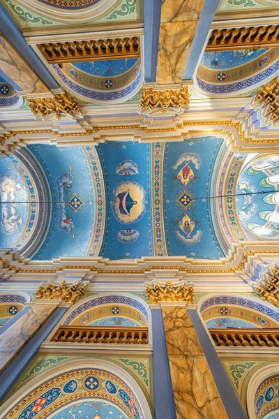Lviv Ukraine September 2016 Lviv City Church Interior 奢华的黄金奥纳曼 墙壁彩绘 — 图库照片
