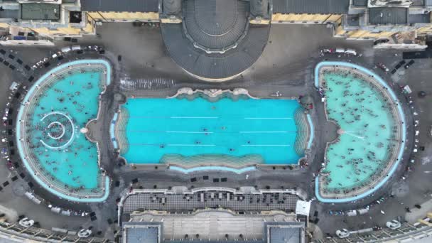 Thermal Bath Szechenyi Budapest Hungary People Water Pool Drone Point — Video