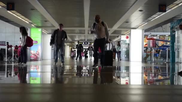 Aeropuerto Internacional Aurora Guatemala Zona Salida Con Pasajeros — Vídeo de stock