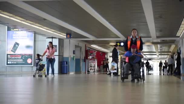 Διεθνές Αεροδρόμιο Aurora Γουατεμάλα Περιοχή Αναχώρησης Επιβάτες — Αρχείο Βίντεο