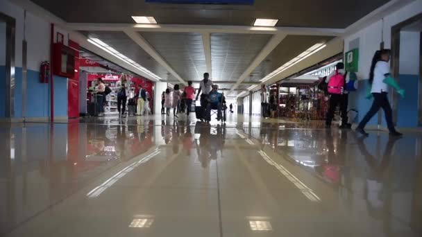 Aeroporto Internacional Aurora Guatemala Área Partida Com Passageiros — Vídeo de Stock