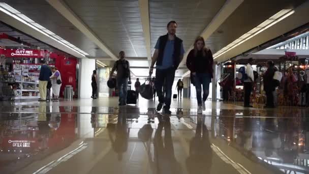 Internationale Luchthaven Aurora Guatemala Vertrekgebied Met Passagiers — Stockvideo