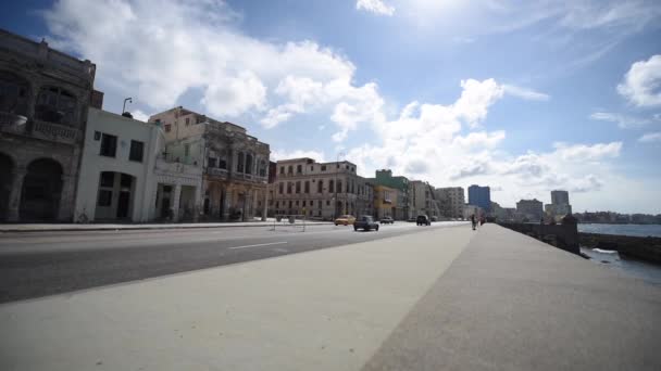 Hawana Downtown Aleja Malecon Unikalne Stare Taksówki Ludzi Tle Kuba — Wideo stockowe