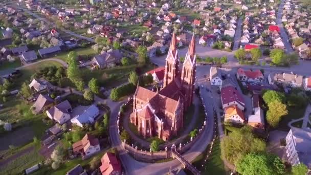 Die Kirche Des Heiligen Apostels Jakobus Sveksna Litauen Drohnenstandpunkt — Stockvideo