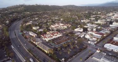 Kaliforniya 'da Santa Barbara City manzarası. ABD. Günaydın, Günbatımı Saati. İHA