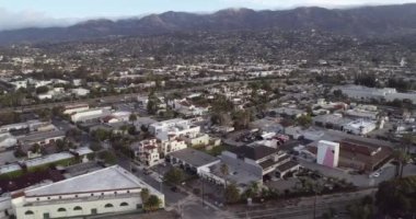 Kaliforniya 'da Santa Barbara City manzarası. ABD. Günaydın, Günbatımı Saati. İHA