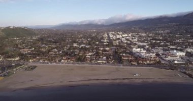Kaliforniya 'da Santa Barbara City manzarası. ABD. Günaydın, Günbatımı Saati. İHA