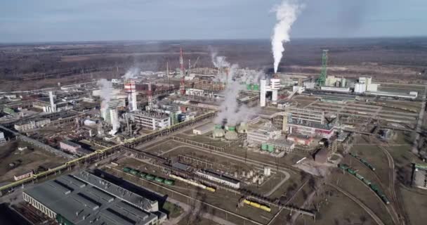 Chemie Fabriek Litouwen Achema Jonava City Heldere Blauwe Lucht Rook — Stockvideo