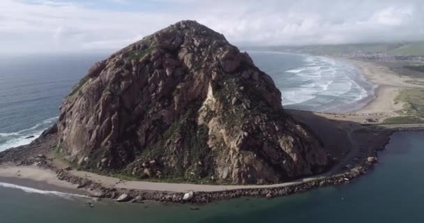 Morro Rock Morro Bay Kalifornie Usa Starověký Sopečný Kopec Konci — Stock video